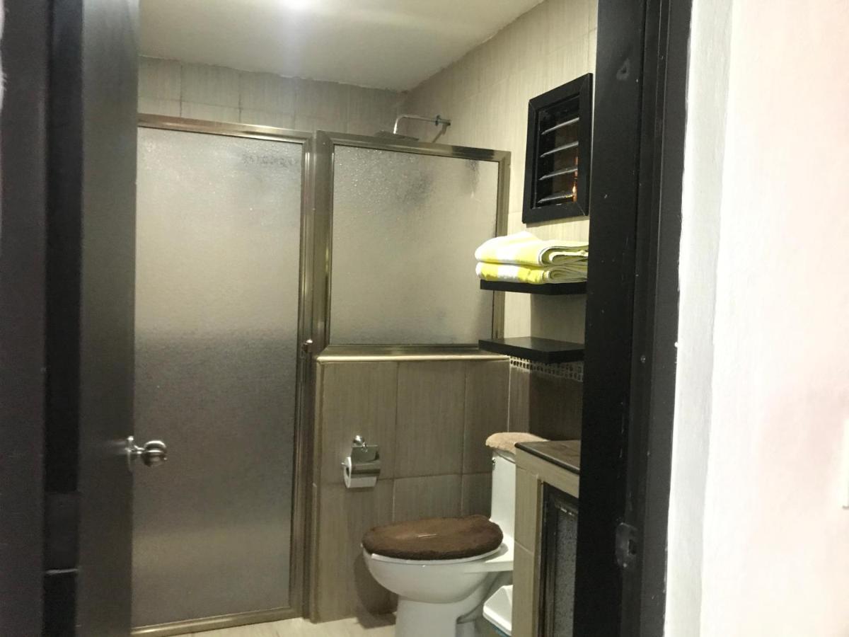 Appartamento Casa Lili 2: Luxurious/Amplio/Hot Water/Economic/Wifi/Tv Valladolid  Esterno foto